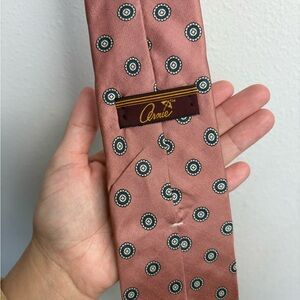 Arnie Men's Classic Pink Patterned Tie